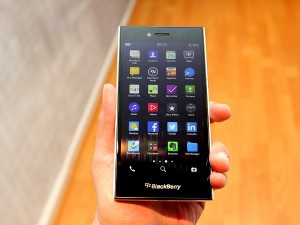BlackBerry Leap Review
