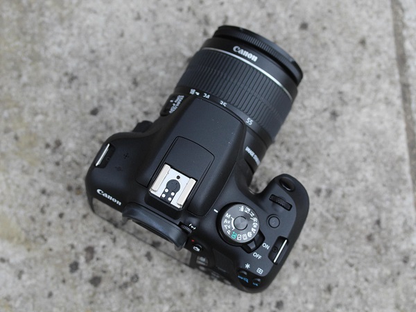 Canon EOS 2000D