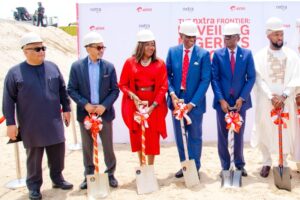 Group CEO-Designate, Airtel Africa, Sunil Taldar; Board Member, Airtel Africa, Awuneba Ajumogobia; Group CEO, Airtel Africa, Segun Ogunsanya; Governor of Lagos State, Mr Babajide Sanwo-Olu; Minister of Communications, Innovation, and Digital Economy, Dr Bosun Tijani; and Oba Muraina Adedini Adebanjo, the Asoya of Isoya Kingdom, representing the Ooni of Ife; during the ground-breaking ceremony of Airtel NXtra Data Center at Eko Atlantic City, Lagos,